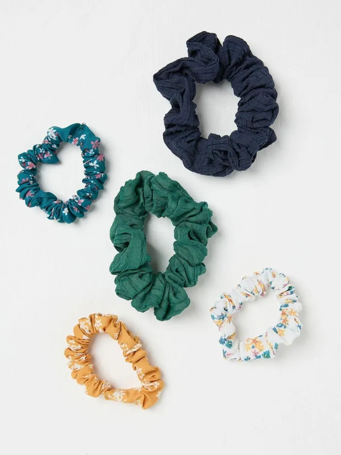 Women Hair Accessories Fat Face Multi Colour Scrunchies Cracker