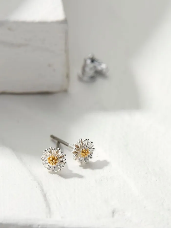 Women Jewellery Fat Face Daisy Silver Tone Studs Earrings
