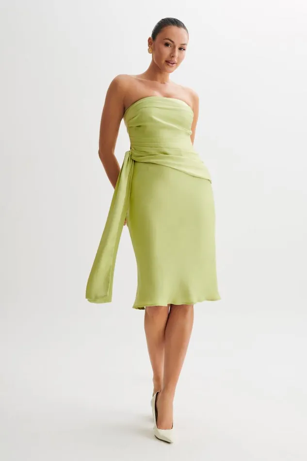 Women Meshki Bottoms Allegra Satin Knee Length Skirt 8211 Apple