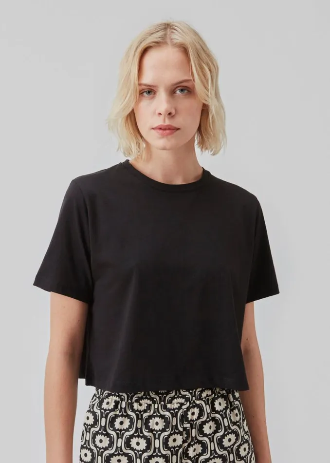 Women Modstrm TShirts CadakMD Crop Tshirt Black