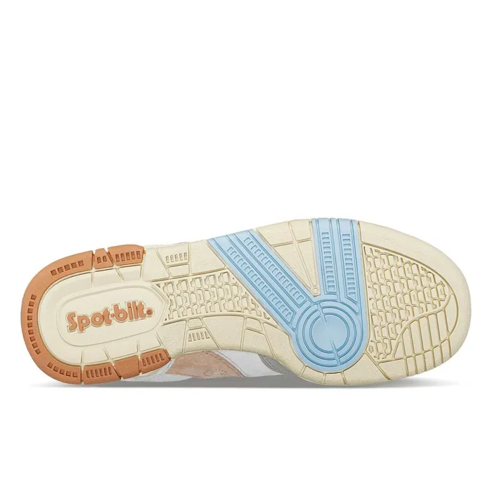 Women SpotBilt Sonic Low Beigepeach Saucony Lifestyle