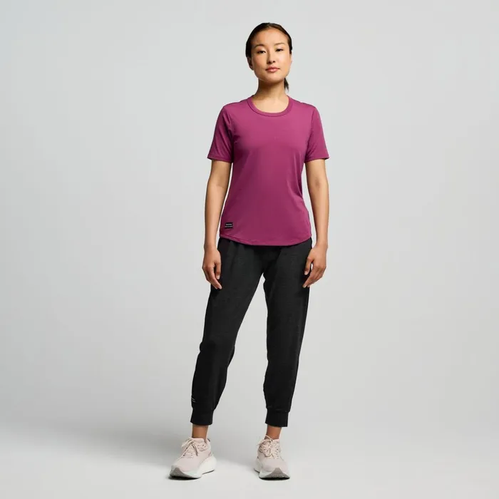 Women Triumph Short Sleeve Plum Saucony Tops